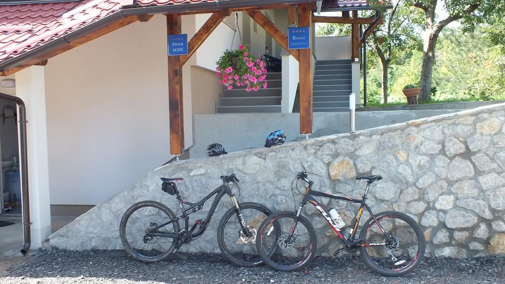 Guest house Ema Grabovac  Extérieur photo